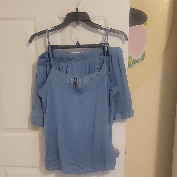 Ambrielle Tops - Ambrielle 2pc SzXL Grey,blue PJ set. Top spagetti strap & shorts elastic waist